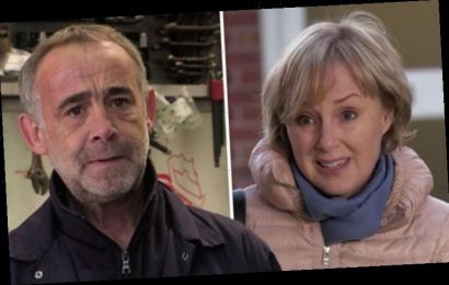 Coronation Street spoilers: Sally Metcalfe and Kevin reunite as fans spot affair clue