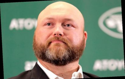 Joe Douglas should go with his gut for Jets coaching call