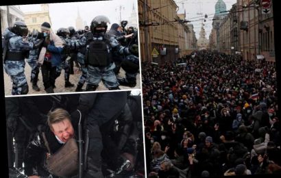 Anti-Putin protesters clash with cops as more than 3,000 arrested over jailing of poisoned Alexei Navalny