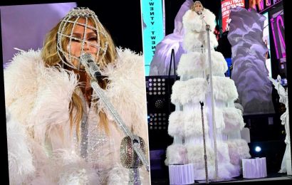 Jennifer Lopez dons over-the-top face mask for New Year’s Eve performance