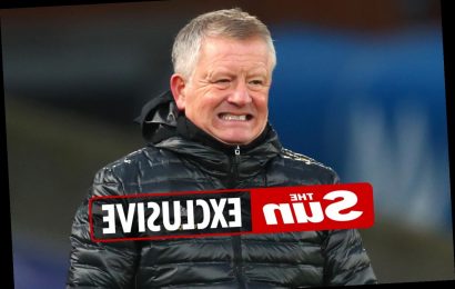 Chris Wilder already looking at managerial vacancies but will have to return pay-off to Sheff Utd if he gets new job