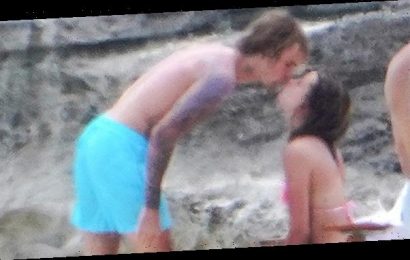 Justin Bieber & Hailey Baldwin Passionately Kiss On The Beach After A Swim In Turks & Caicos