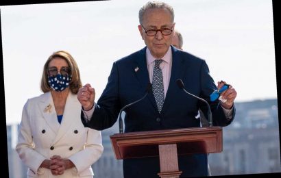 Schumer takes swipe at Albany while touting NYC aid