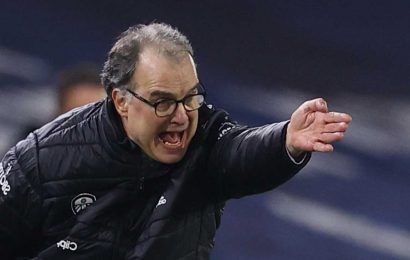 Leeds manager Marcelo Bielsa apologises for not learning English after nearly three years