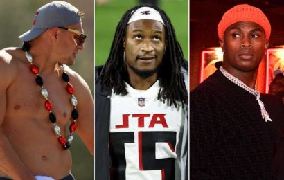 NFL stars converge on the Bahamas to soak up the sun