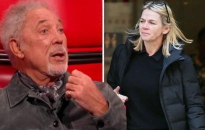 Tom Jones’ phone goes off loudly mid-interview with Zoe Ball as he exclaims ‘I’m sweating’