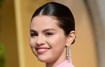 Whoa! Selena Gomez Looks Like a Different Person With Platinum Blonde Hair
