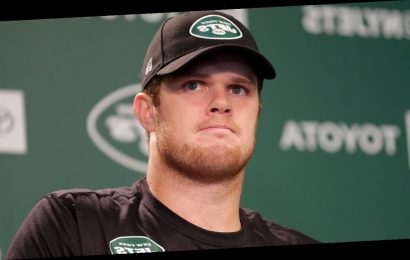 Panthers acquire Sam Darnold from Jets in blockbuster trade: reports