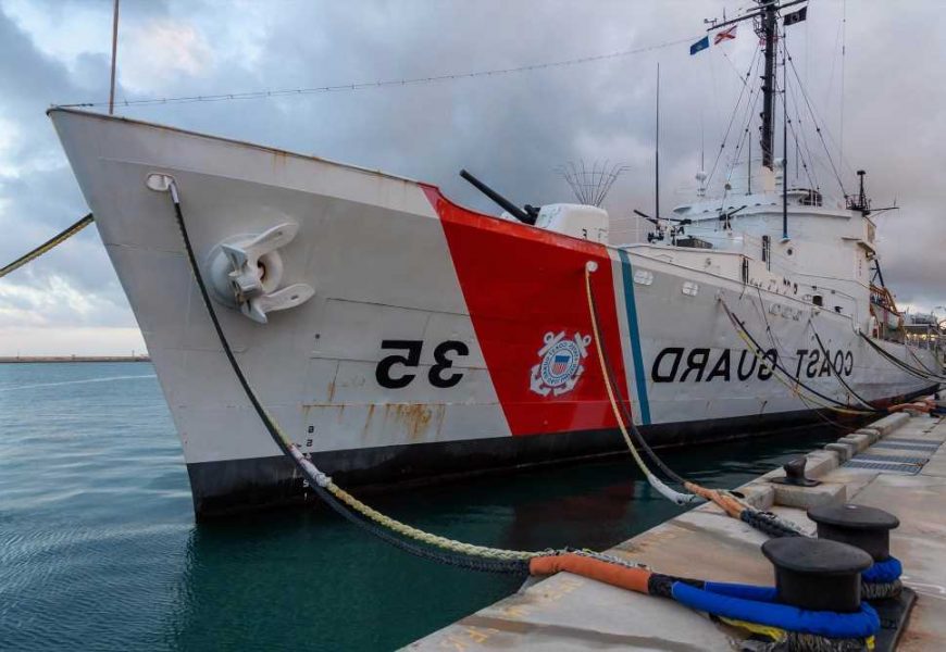 At least 2 killed, 10 missing after boat capsizes near Key West: Coast Guard