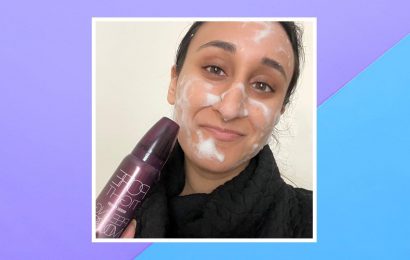I Reviewed Neogen\u2019s TikTok-Famous Pore Mousse To See If It Really Works