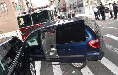 FDNY truck collides with vehicle in Brooklyn, injures 10