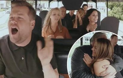 Friends cast sing I&apos;ll Be There For You in Carpool Karaoke