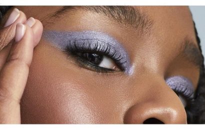I'm Obsessed With Early-'00s Purple Eyeshadow — Here's What I'm Using to Ace the Trend Today