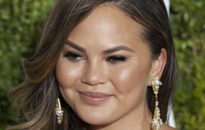 The Surprising Kitchen Product Chrissy Teigen Uses On Her Hair