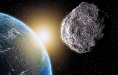 Alert as monster asteroid the size of the Great Pyramid of Giza is hurtling towards Earth & will have close call TODAY