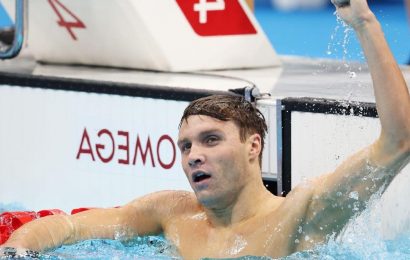 American Finke surges to take gold in 800 free