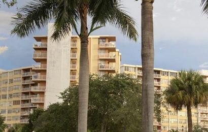 Another Florida apartment tower declared unsafe, evacuated