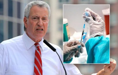 De Blasio proclaims ‘voluntary phase is over’ on COVID-19 vaccines
