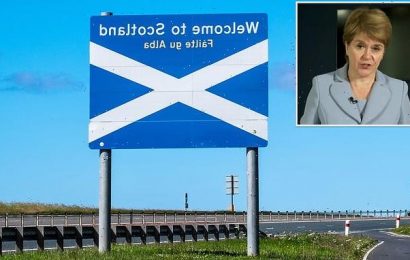 Independent Scotland &apos;would need to build great wall of Gretna&apos;