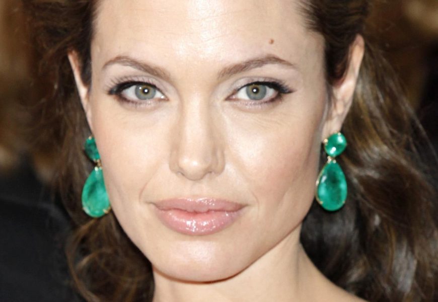 What Angelina Jolie Had To Agree To In Order To Get The Tomb Raider Role