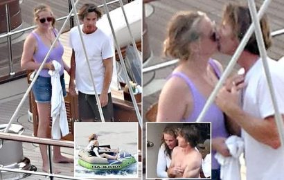 Julia Roberts and husband Daniel Moder share kiss aboard luxury yacht