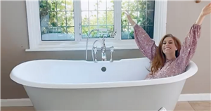 Stacey Solomon reveals her ‘£1,295 cast iron bath’ in her master bedroom at £1.2m home