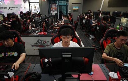 Chinese video games agree to ban &apos;pornographic&apos; content in crackdown