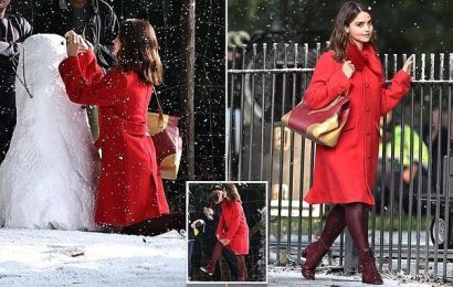 That&apos;s snowbiz, Jenna! Victoria star Coleman films Boots advert