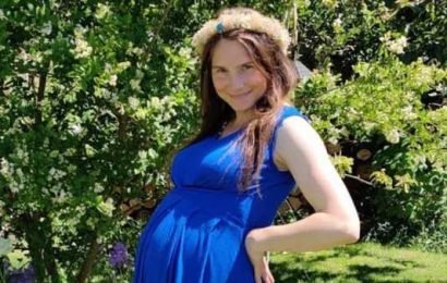 Amanda Knox Reveals Why She Kept Daughter's Birth A 'Secret'