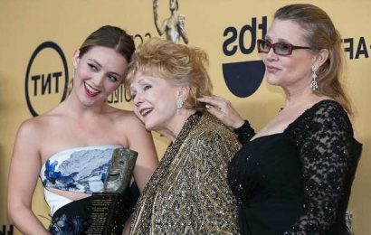 Billie Lourd Explains Why She ‘Stutters’ When Talking About Late Carrie Fisher and Debbie Reynolds