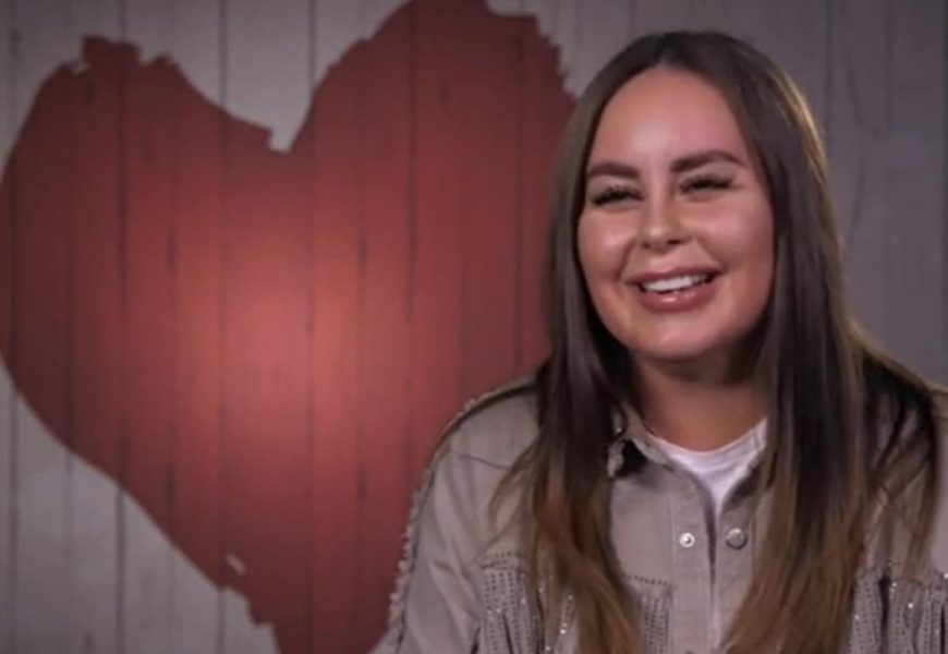 First Dates viewers stunned as woman brings baffling item with her