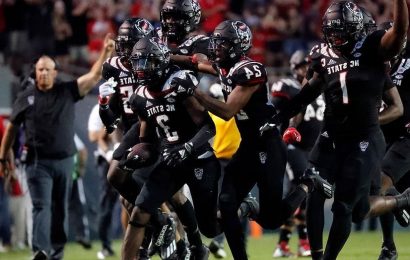 Leary throws 2 TDs, No. 23 NC State holds off Louisiana Tech