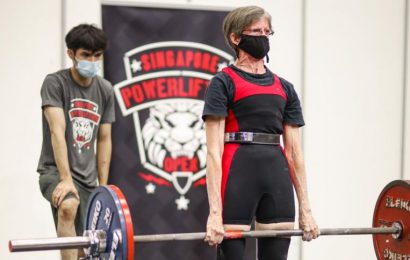 Powerlifting: She's 66, has osteopenia, and can deadlift 115kg