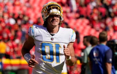 Ravens coach offers odd praise for Chargers' Justin Herbert