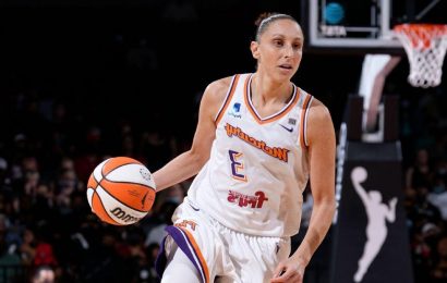 Taurasi jets home in time for birth of daughter