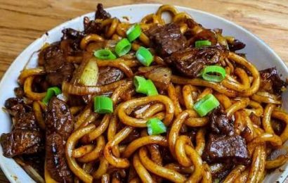 You’ve been cooking noodles wrong – cook shares delicious udon stir fry recipe
