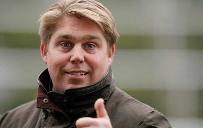 Buzzing Dan Skelton celebrates 1000th winner but has eyes on bigger prizes including maiden trainers title