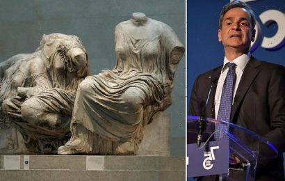 Greek PM issues fresh call for &apos;stolen&apos; Elgin Marbles to be returned