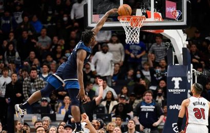 Timberwolves' Anthony Edwards throws down incredible dunk — but it doesn't count