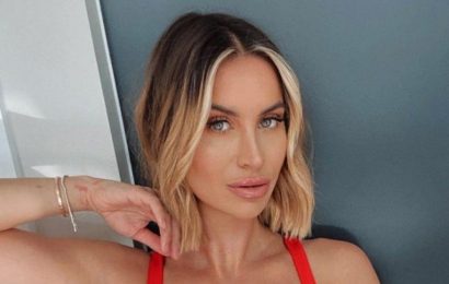 Ferne McCann goes back to her roots with brunette hair makeover