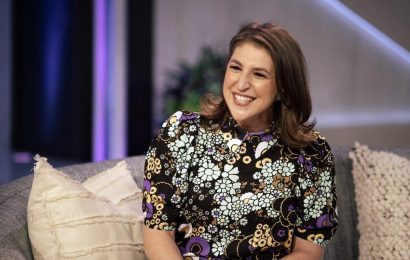 'Jeopardy!': Mayim Bialik Admitted This Aspect of the Quiz Show Makes Her Feel 'Stupidest'
