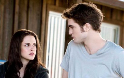Rob Pattinson Fell Off Bed During Kristen Stewart ‘Twilight’ Audition Kiss