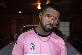 Roma ban all players from taking photos with Drake until end of season as ‘curse’ sweeps football