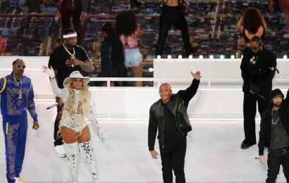 2022 Super Bowl: See the best photos of Dr. Dre, Eminem, Mary J. Blige, Kendrick Lamar and more performing at the Halftime Show