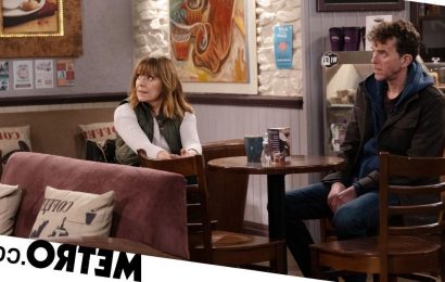 Spoilers: Rhona proposes to Marlon to save their relationship in Emmerdale