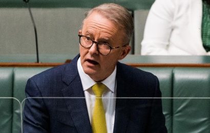 Labor pledges $2.5 billion for aged care in budget reply
