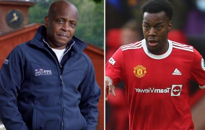 'Sancho and Rashford not good enough' – Anthony Elanga is only winger at Man Utd who can play as striker, says Parker