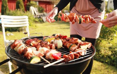 I'm a BBQ expert and here is the 1p trick to cooking the perfect kebabs/skewers