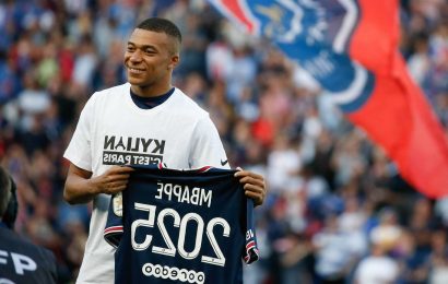 Inside PSG's dressing room after Mbappe announces new deal with team-mates clueless moments before kick-off
