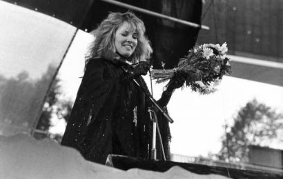 The Gift Stevie Nicks Loves, Unless It Comes From a Boyfriend